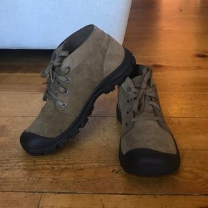 grayson chukka
